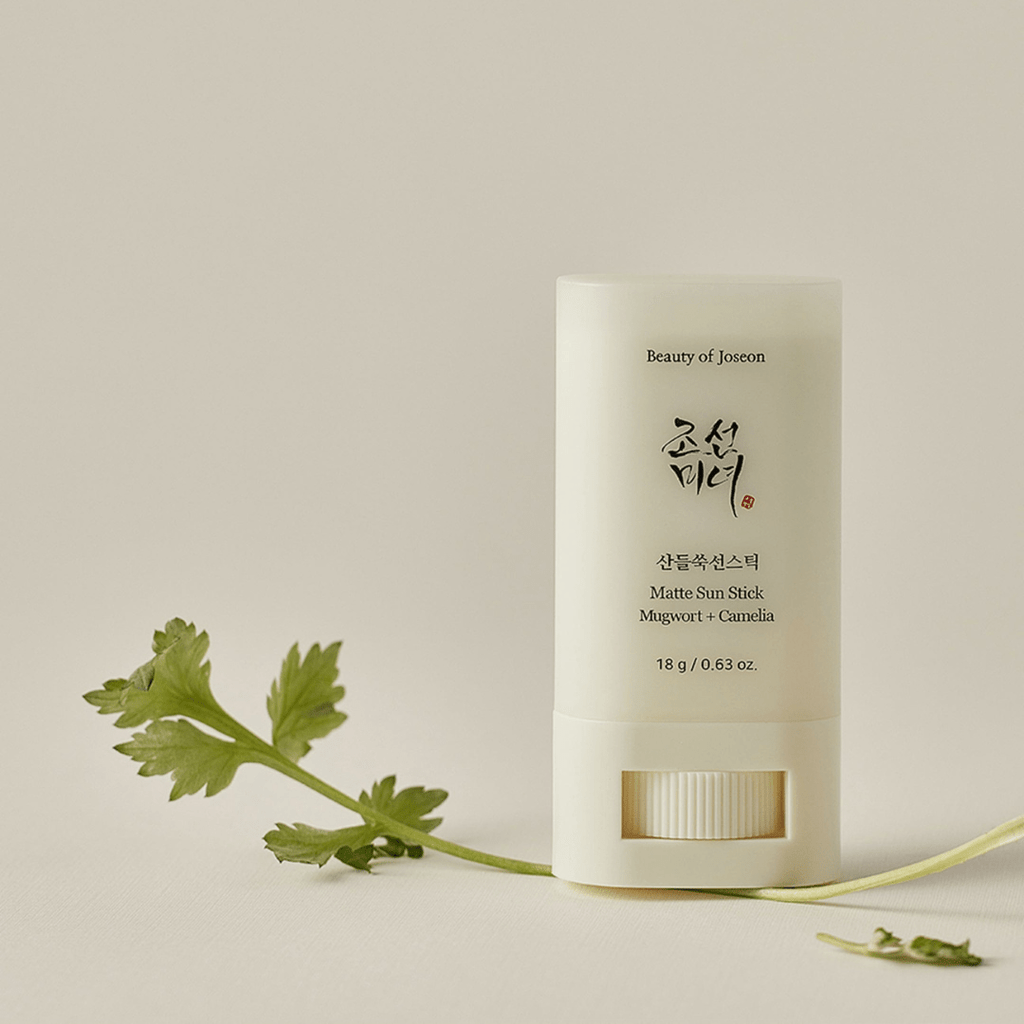 Matte Sun Stick: Mugwort + Camelia SPF50+ PA++++ (18 g)