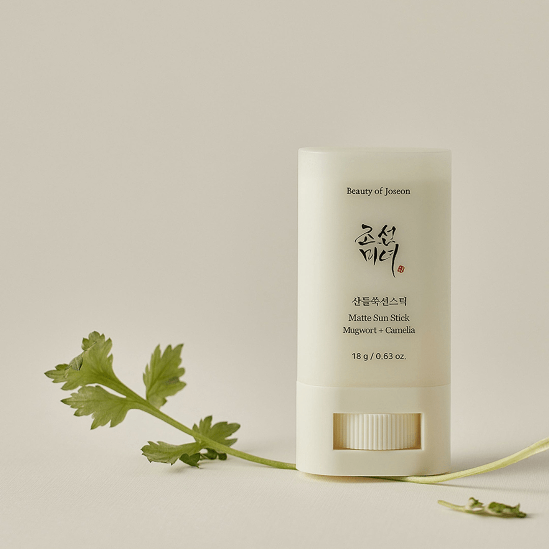 Matte Sun Stick: Mugwort + Camelia SPF50+ PA++++ (18 g)