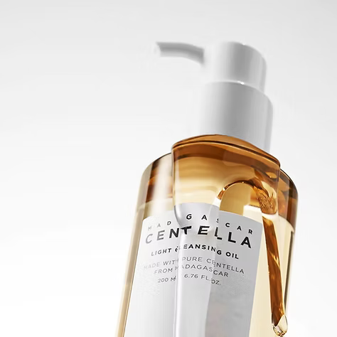 Madagascar Centella Light Cleansing Oil
